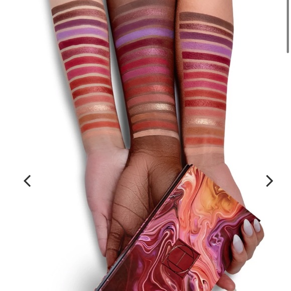 HPx2💥HIPDOT Eyeshadow Pallet - Picture 7 of 7